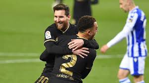 马马尔达什维利首发出场，瓦伦西亚球迷热烈欢迎并高喊：留下来